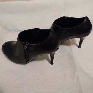 Greenwich Village Black Leather Women's Ankle Boots.